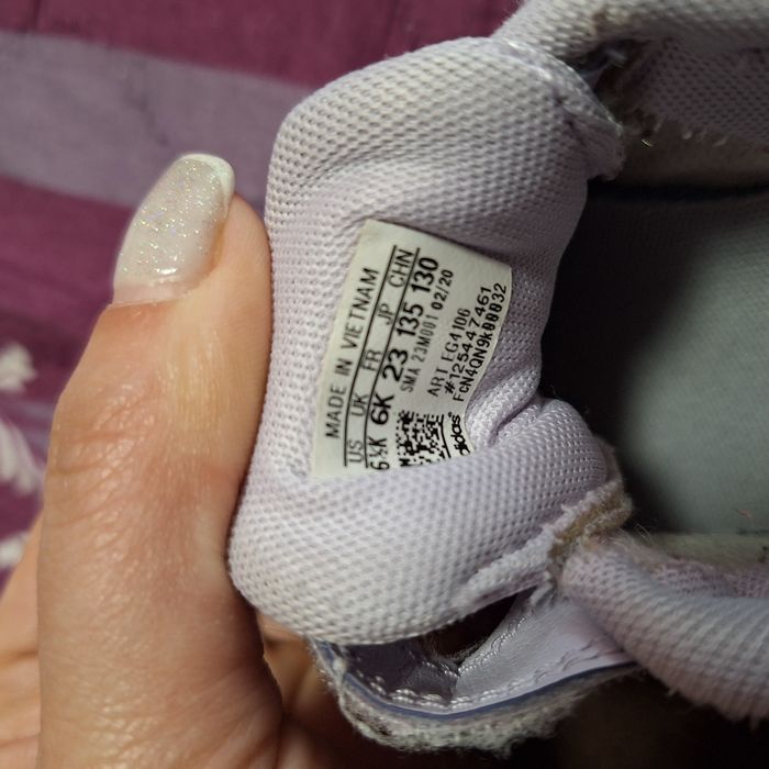 Два чифта детски маратонки, номер 23 на цената на един