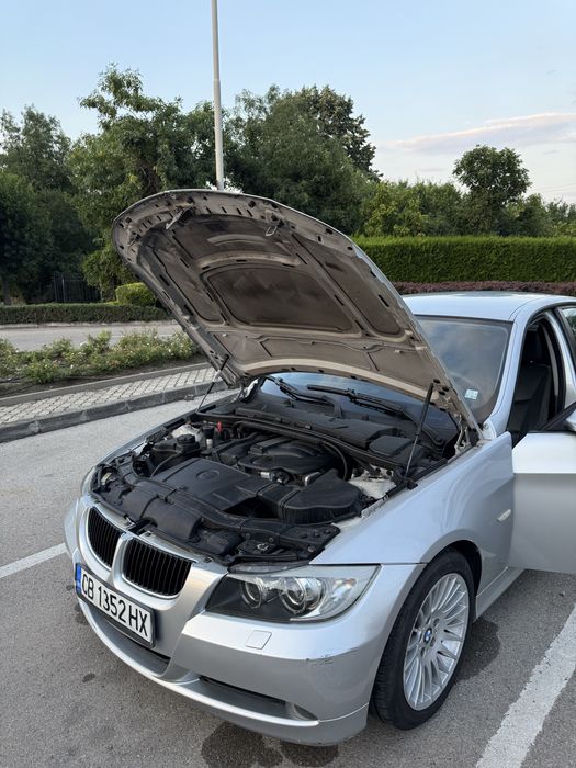 Bmw e90 320i 2005г.