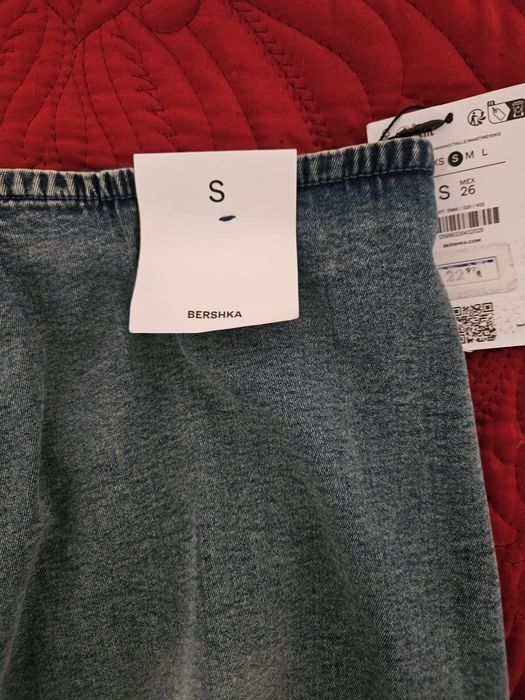 Юбка джинсовая Bershka S, новая