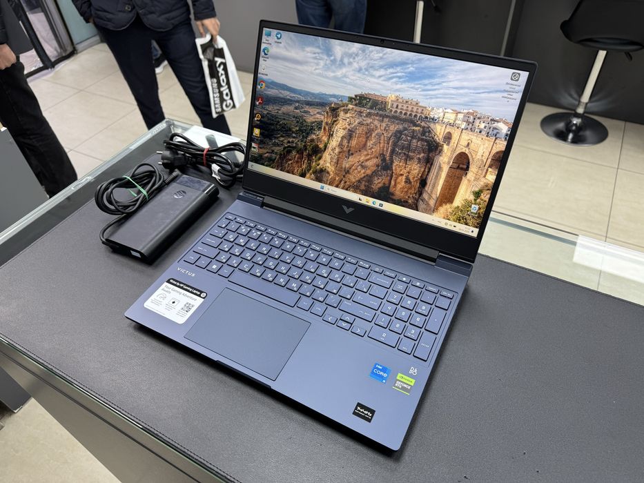 Hp Victus Gaming RTX 3050 Core-i5 12450H Ozu-16gb Ssd-512gb 144Hz