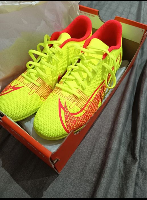 ghete fotbal Nike mercurial vapor