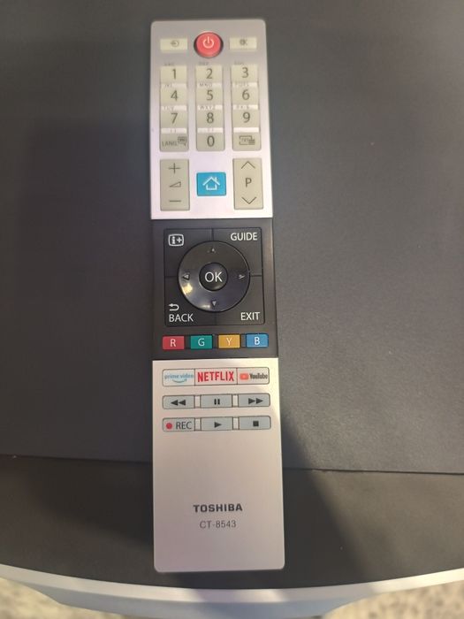 Smart tv toshiba  diagonala 100 cm