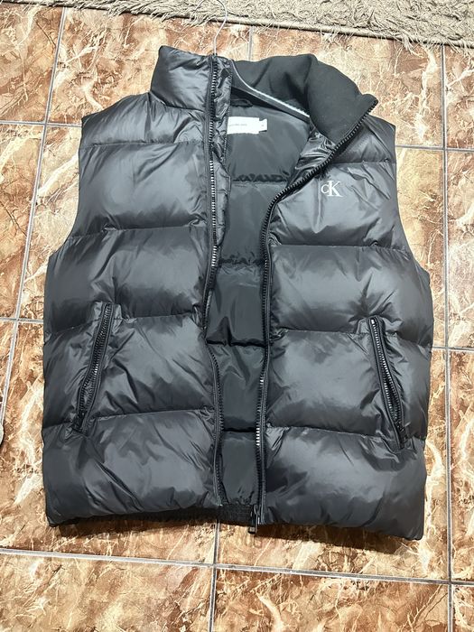 Vand vesta Calvin Klein