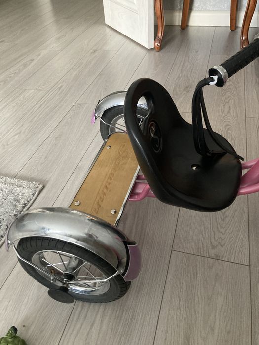 Продам трехколесный велосипед Schwinn