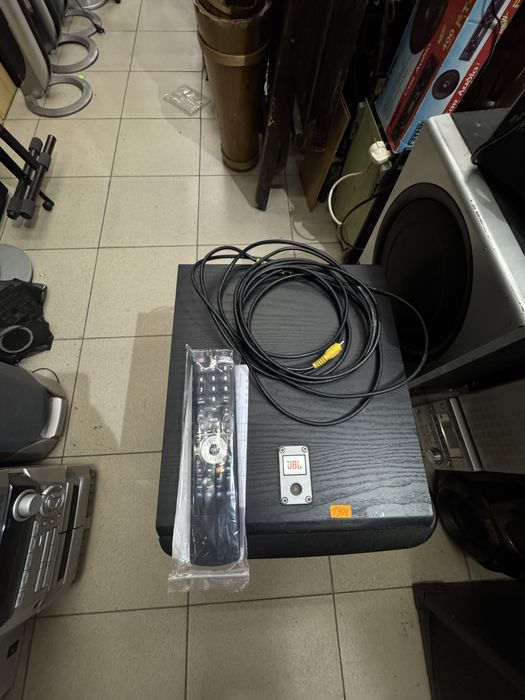 Субуфер JBL E150P/230