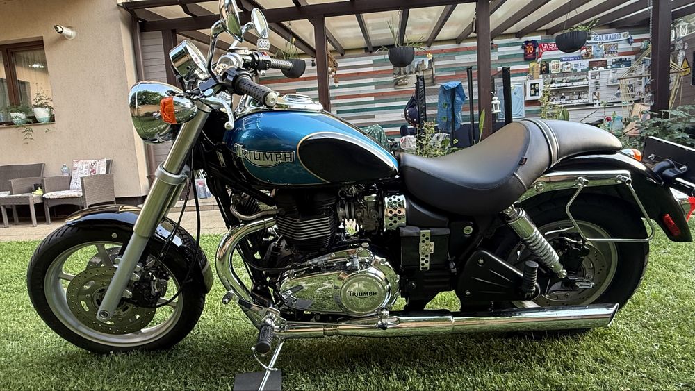 Triumph Speedmaster 865