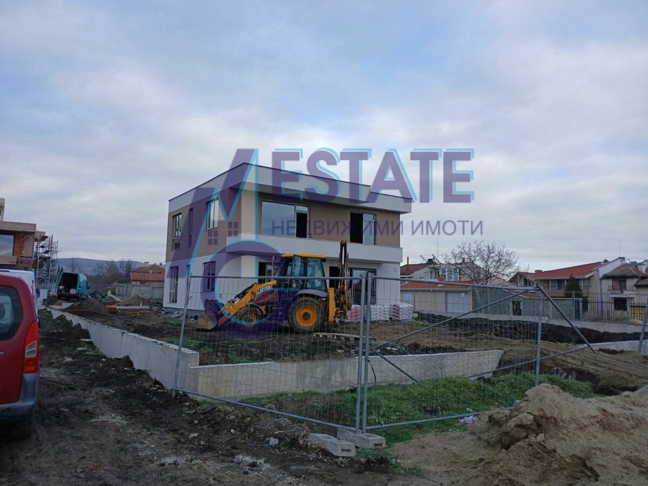 НОВА ДВУЕТАЖНА КЪЩА в кв. Ветрен - Минерални бани.