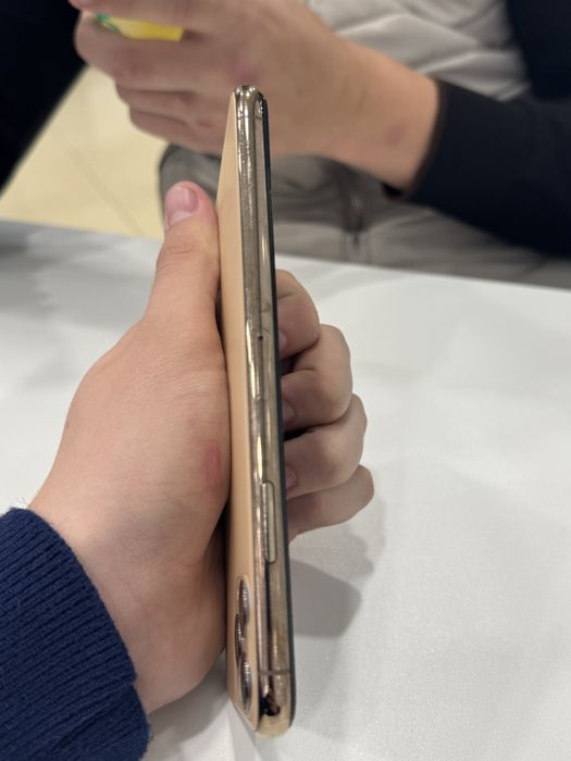 Iphone 11 pro max gold 256