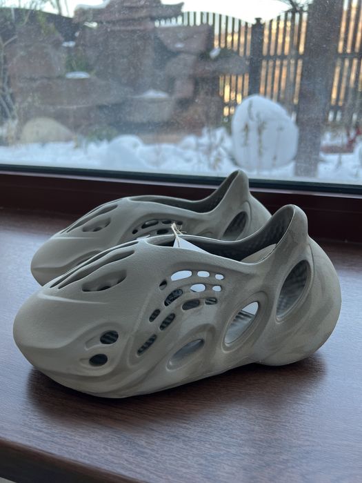 Adidas Yeezy кроссовки новые