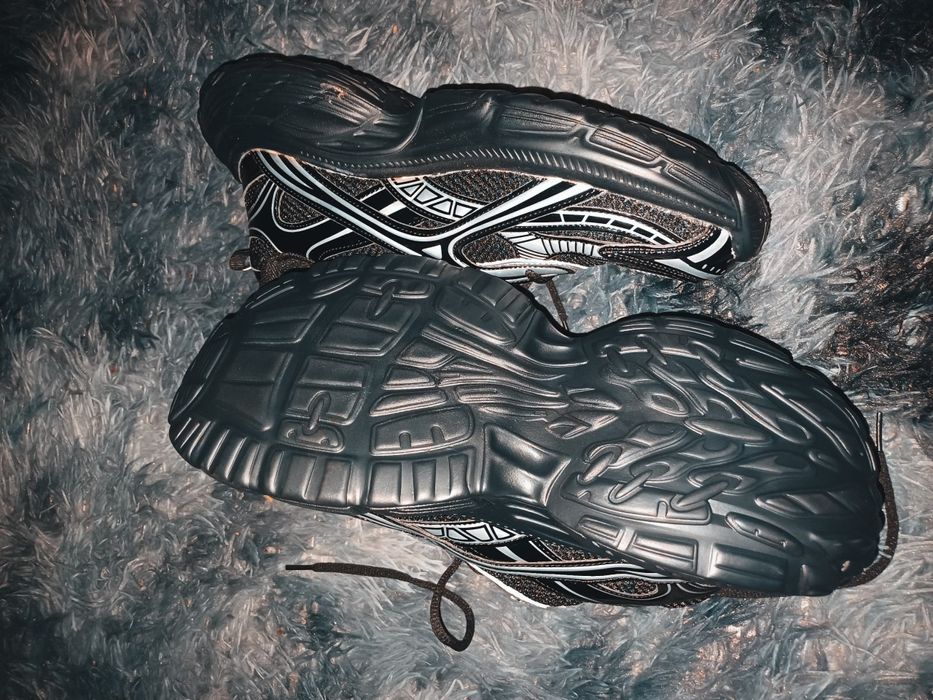 Кроссовки.                                             .