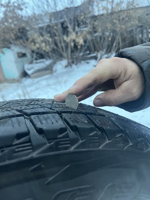 Продам комплект резина липучка r17