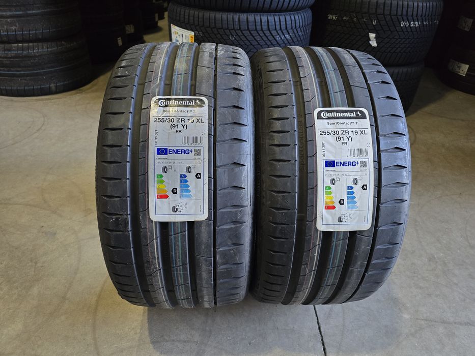 255/30/19 Continental 2бр