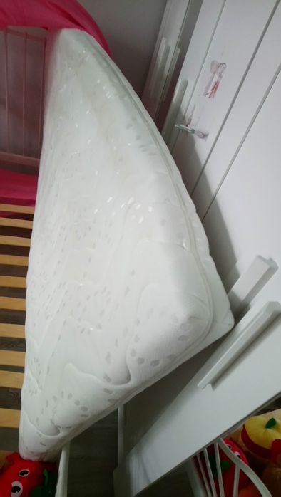 Детско легло и матрак