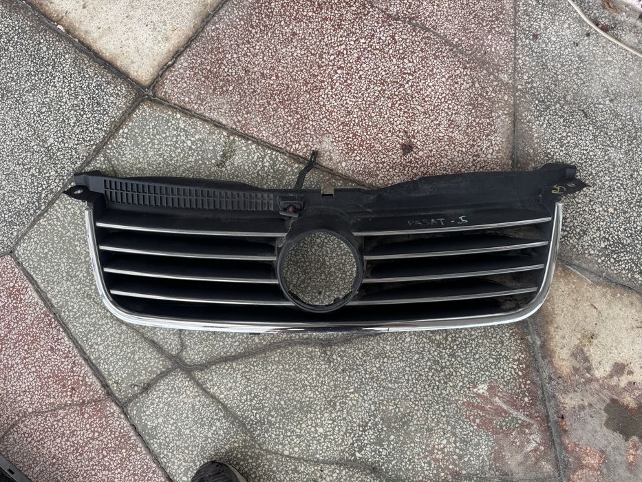Оригинална решетка VW Passat B5.5