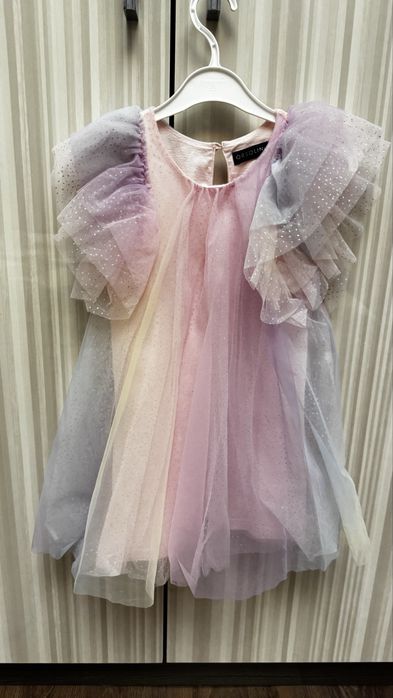 Продам детские платья