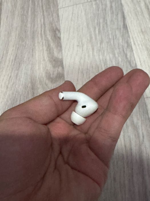 Air pods 2 pro левый наушник