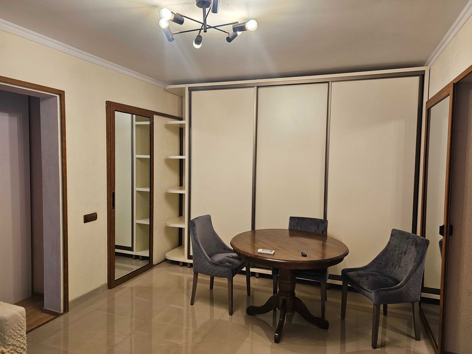 Apartament 3 camere Tiglina