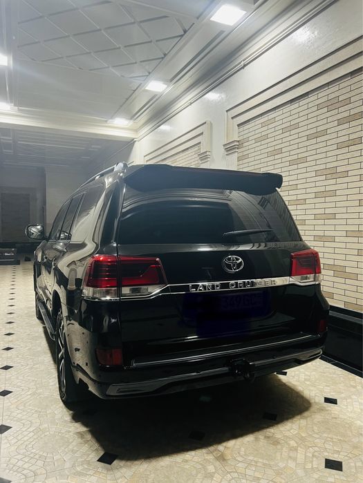 Toyota Land Cruiser Lc 200