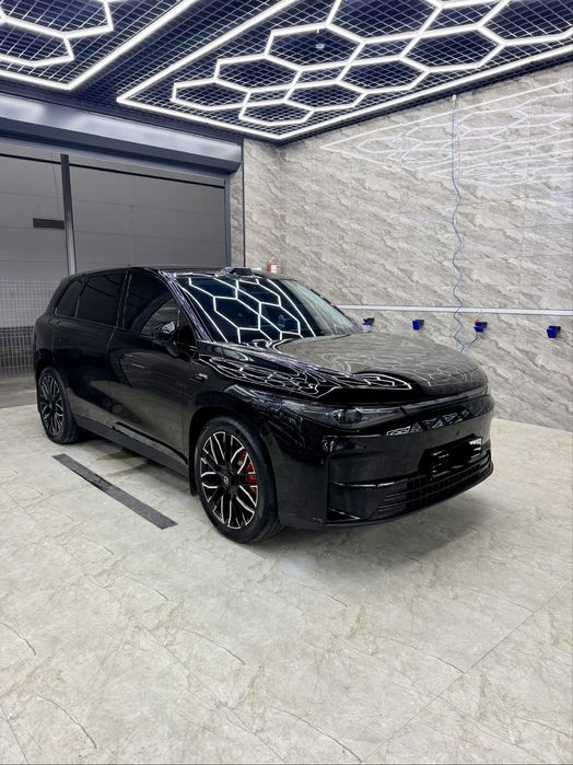 Leapmotor C10 EV 530km запас хода в идеальном состоянии без окрасов
