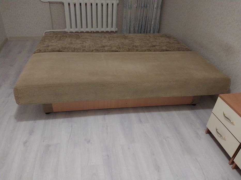 Продам диван бу ,длина 1.85