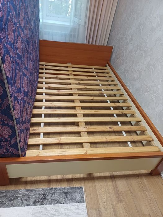 Кровать двухспальная