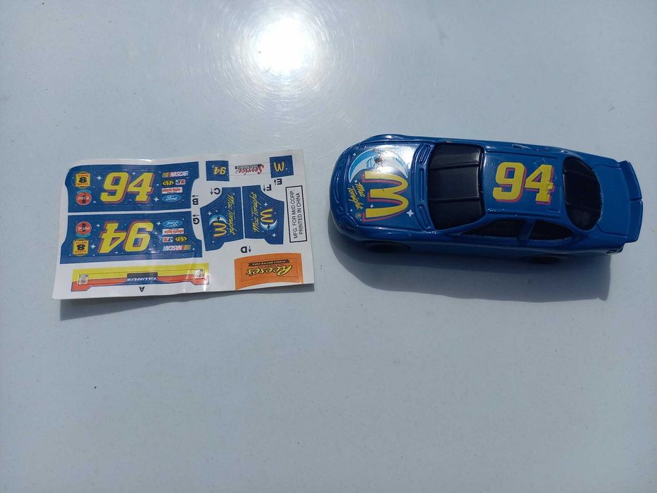 Jucarie veche sigilata Maşinuţa 1998 Mattel Hot Wheels 1:64 94 Nascar 94, McDonalds, Diecast