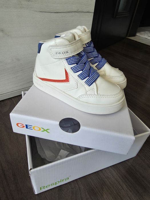 Детски боти Geox