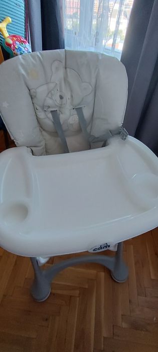 Бебешки стол за хранене