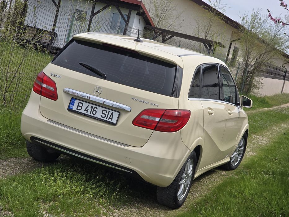 Mercedes B200 2014 Benzina+Gaz de fabrica, Euro 6