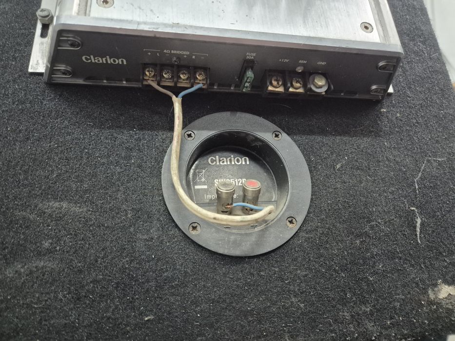 Subwoofer cu amplificator