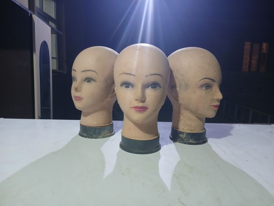 Манекен на продажу
Манекен на продажу