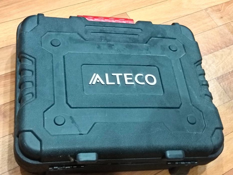 Продам перфоратор ALTEKO