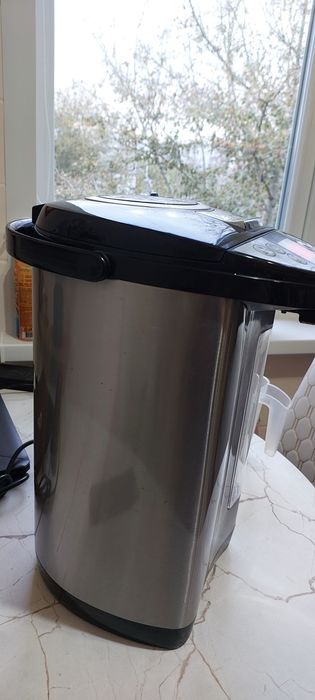 Продам термопот Dexp