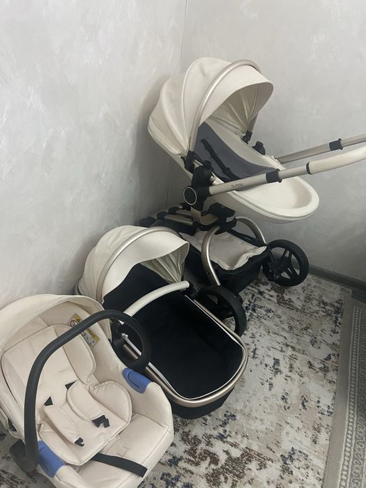 Детская коляска 3в 1