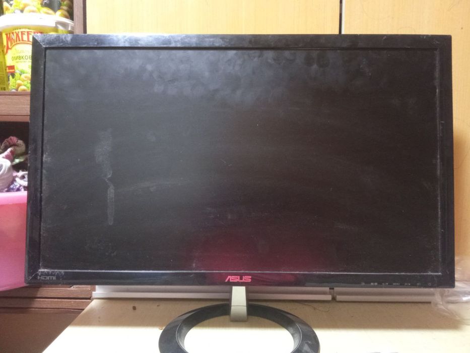 Монитор asus в хорошем состоянии