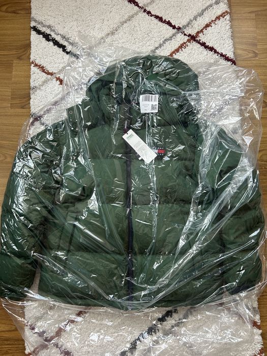 Geaca Tommy, marimea M, noua