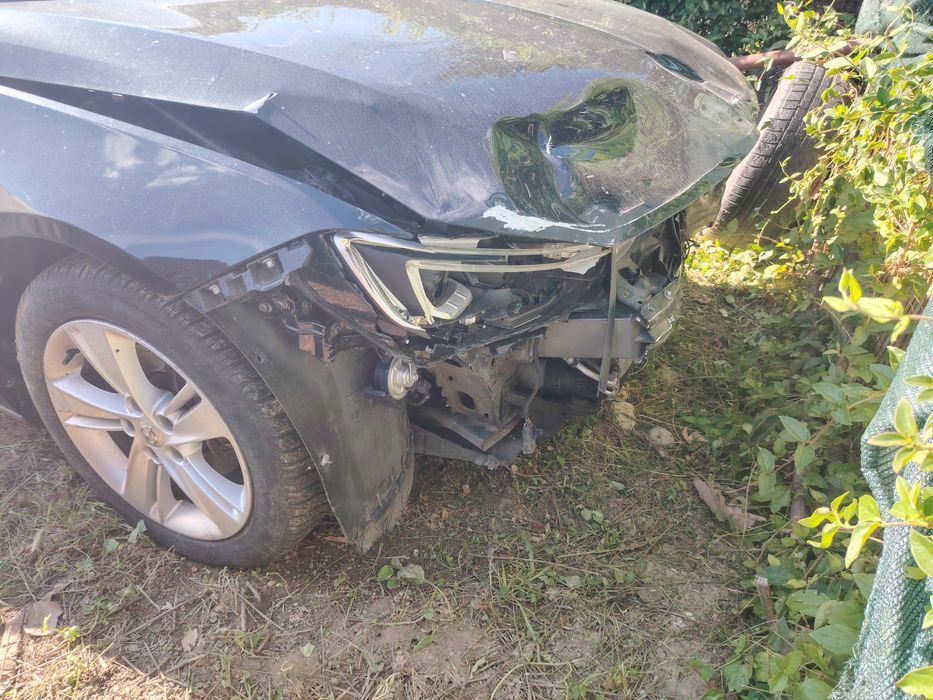 Dezmembrez Opel insigna b grand sport