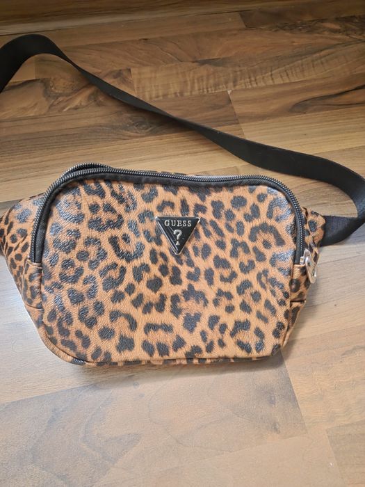 Дамски чанти и раници