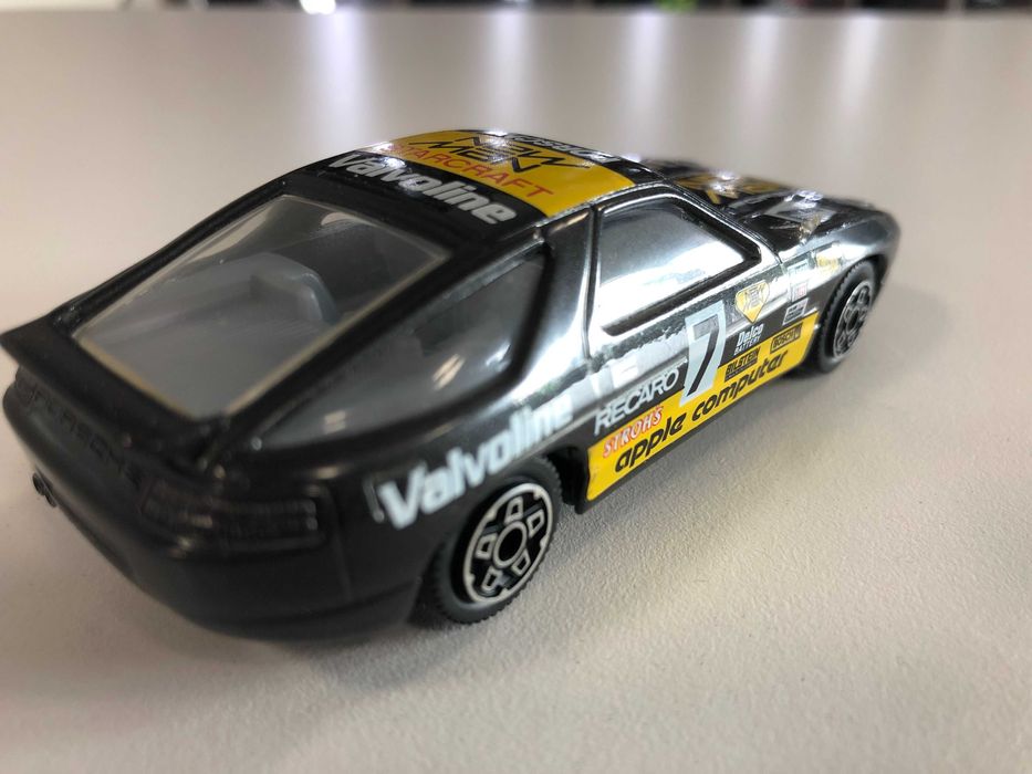 Колекционерски модели метални колички PORSCHE 928 GR.A 1:43 NEW