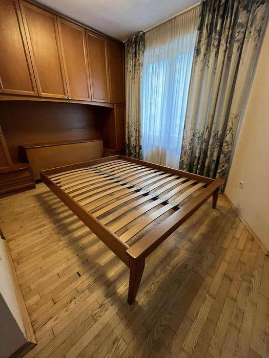 Легло от масивно дърво за матрак 140/190