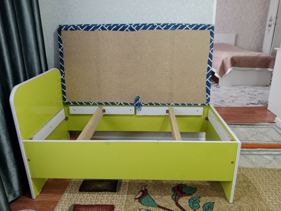 Детский кровать в хорошем состоянии