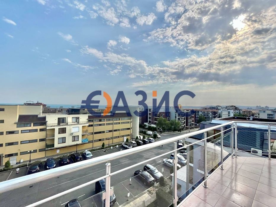 Продава се Тристаен апартамент в Свети Влас - 136 кв.м за 1350 €/кв.м - Снимка #3