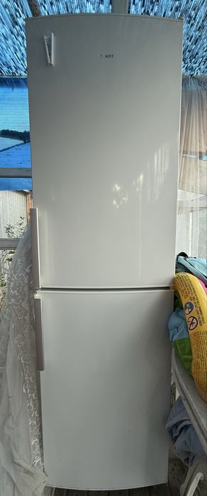 Продам холодильник Атлант