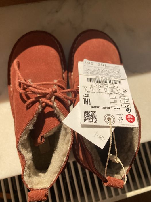 Ghete Zara marime 26 , noi !