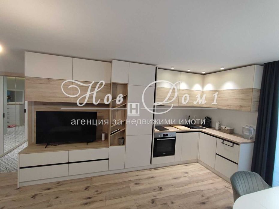 ЛУКСОЗЕН тристаен апартамент в Аспарухово