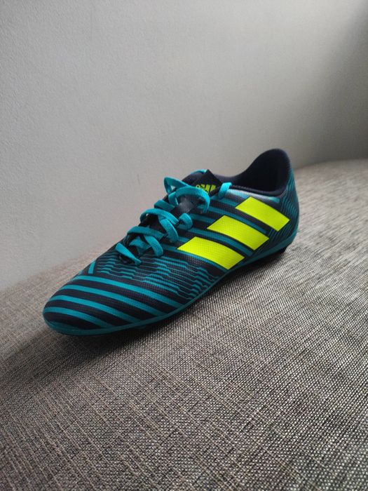 Футболни бутонки Adidas Predator