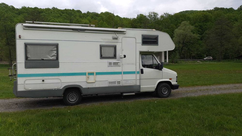 Vand Camper cu Alcov.