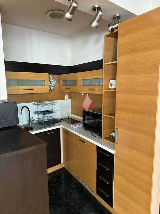 Дава се под наем Двустаен апартамент в Пловдив, Кършияка - 80 кв.м за 450 € - Снимка #3