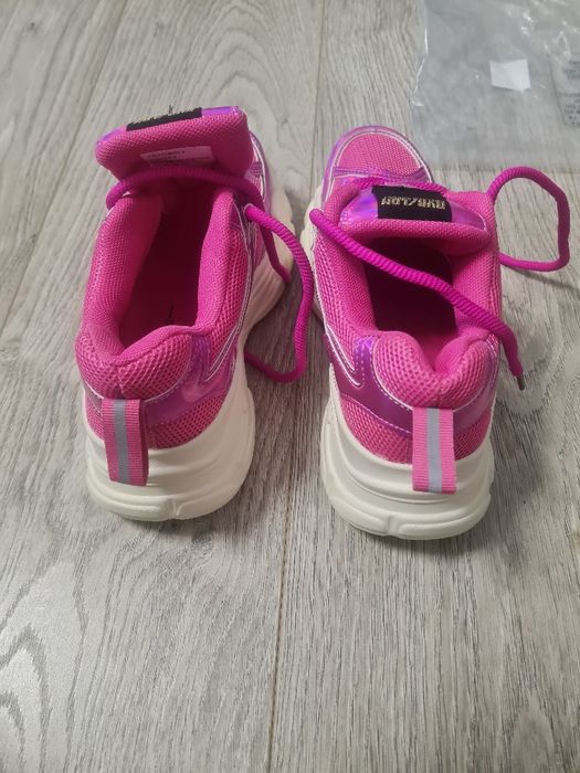 Adidasi/sneakers River Island-zara/nike...