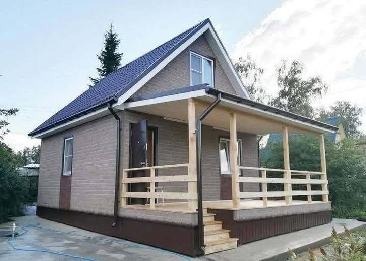 Vând case pe structura metalica